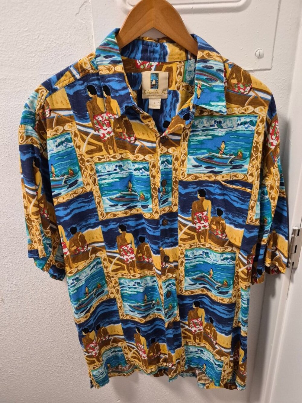 Kahala Hawaiian Islands Mens Large Rayon Shirt With Beach & Surfing Print